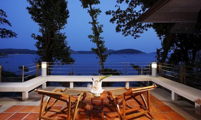 Deluxe Pavilion Beachfront Room