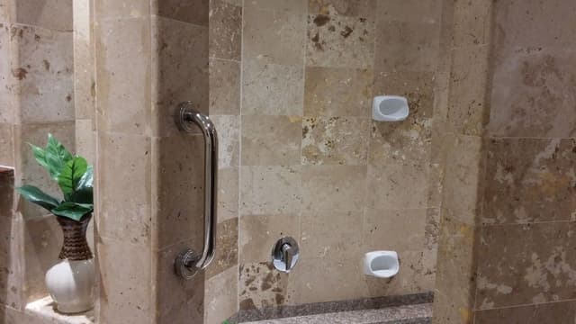 2 Bedroom Suite
