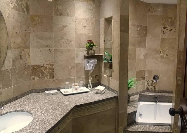 2 Bedroom Suite