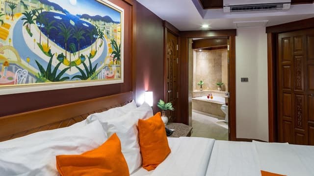 2 Bedroom Suite