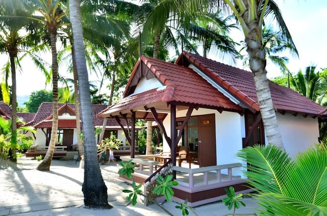Bungalow, Beachside
