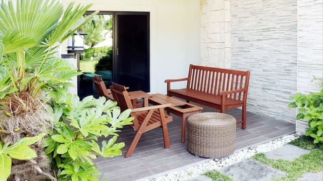 [Heated Pool Package] Family Bunk Terrace - Cabana for 2 hours + Chicken&Beer set