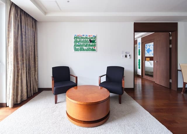 Adonis Deluxe Suite