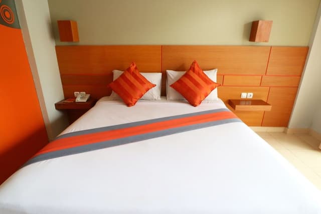 Deluxe Double or Twin Room, Ground Floor (Pool Access)