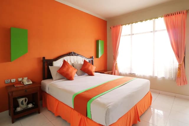 Deluxe Double or Twin Room, Ground Floor (Pool Access)