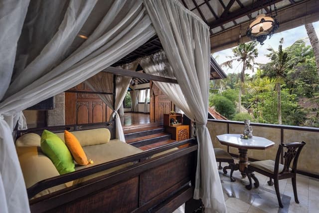 Suite, River View