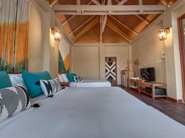 Beachfront Pool Villa