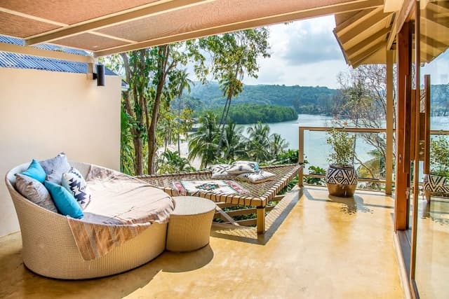 Deluxe Seaview Villa