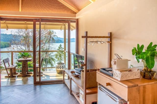 Deluxe Seaview Villa
