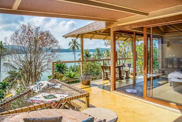 Deluxe Seaview Villa