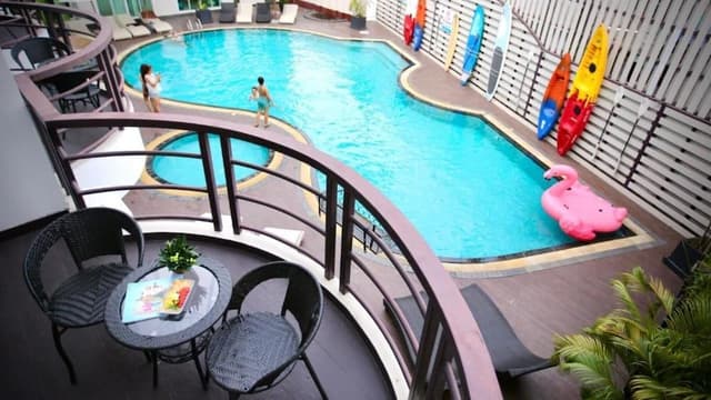 Deluxe Pool Terrace