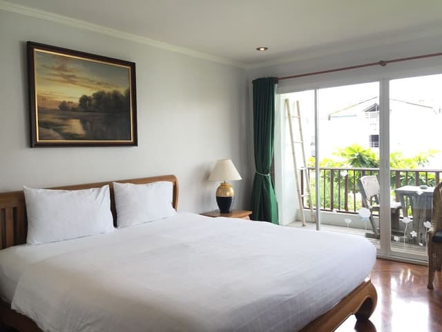 Superior Room, 1 King Bed