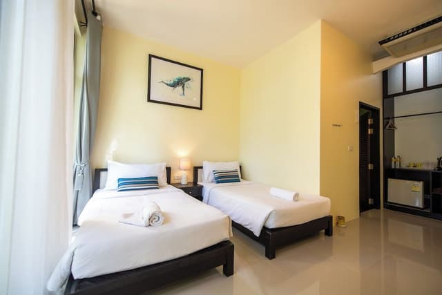 Standard Twin Room