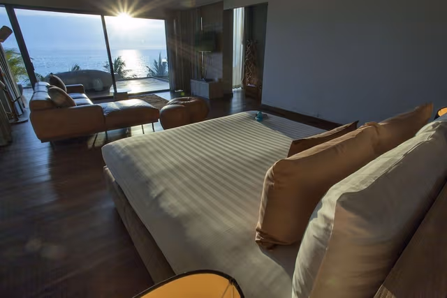 Top Star Private Pool Residence