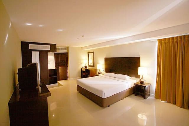 Suite, Sea View