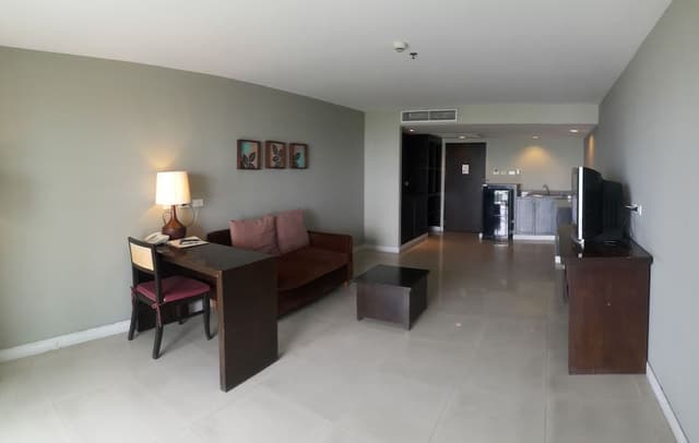 Suite, Sea View