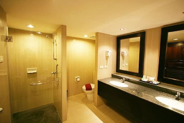 Suite, Sea View
