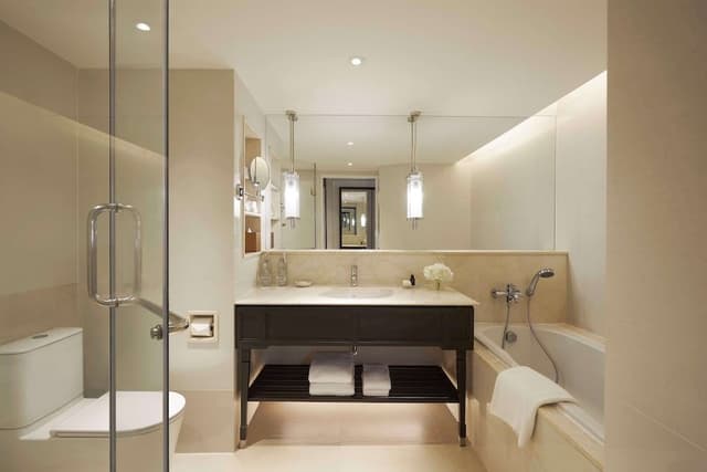 Deluxe Room, 1 King Bed