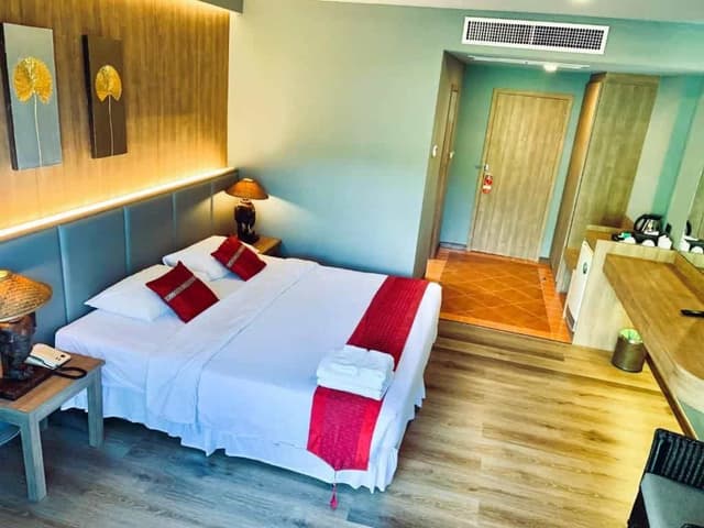 Hillside Deluxe Room