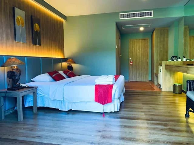 Hillside Deluxe Room