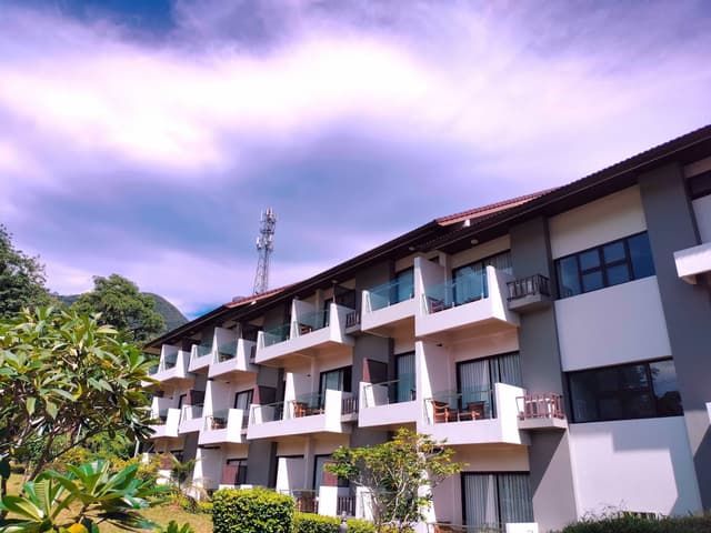 Hillside Deluxe Room