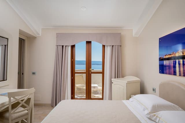 Family Room, Sea View