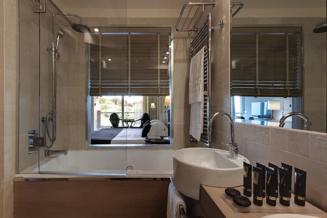 Deluxe Double or Twin Room, Balcony, Sea View
