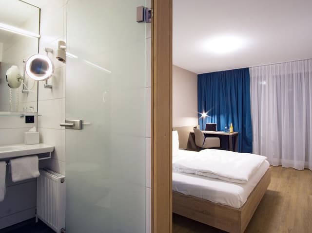 Business Single Room, Balcony