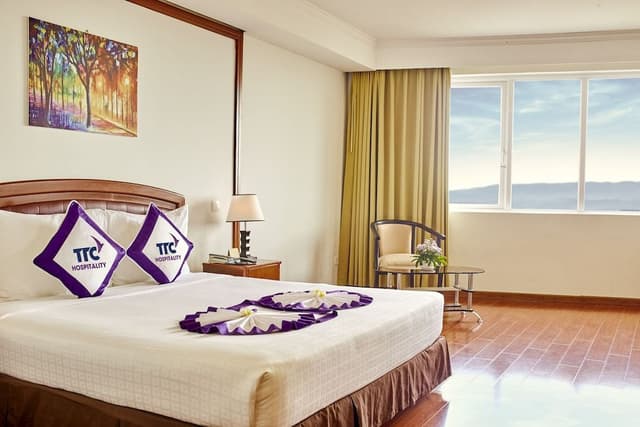 Deluxe Ocean View King