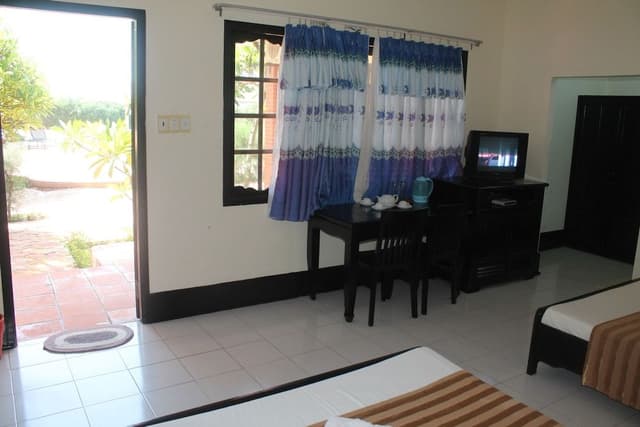 Deluxe Room, Garden View