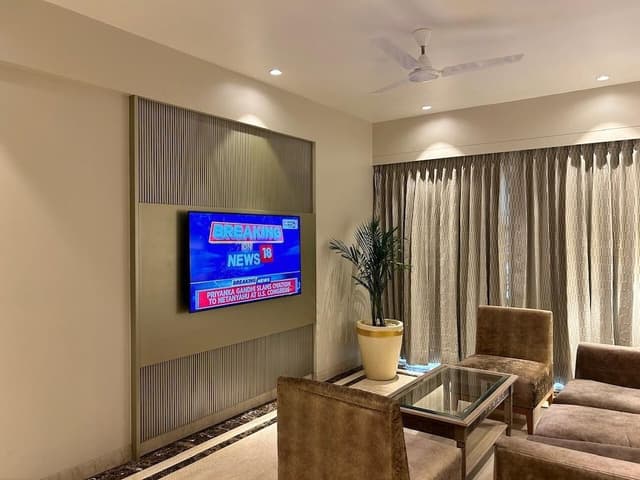 Executive Suite