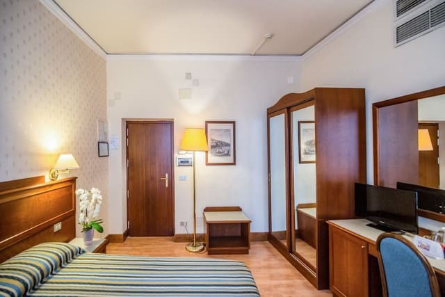 Classic Double Room
