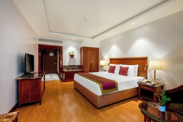 Premier Room with King or Twin Bed