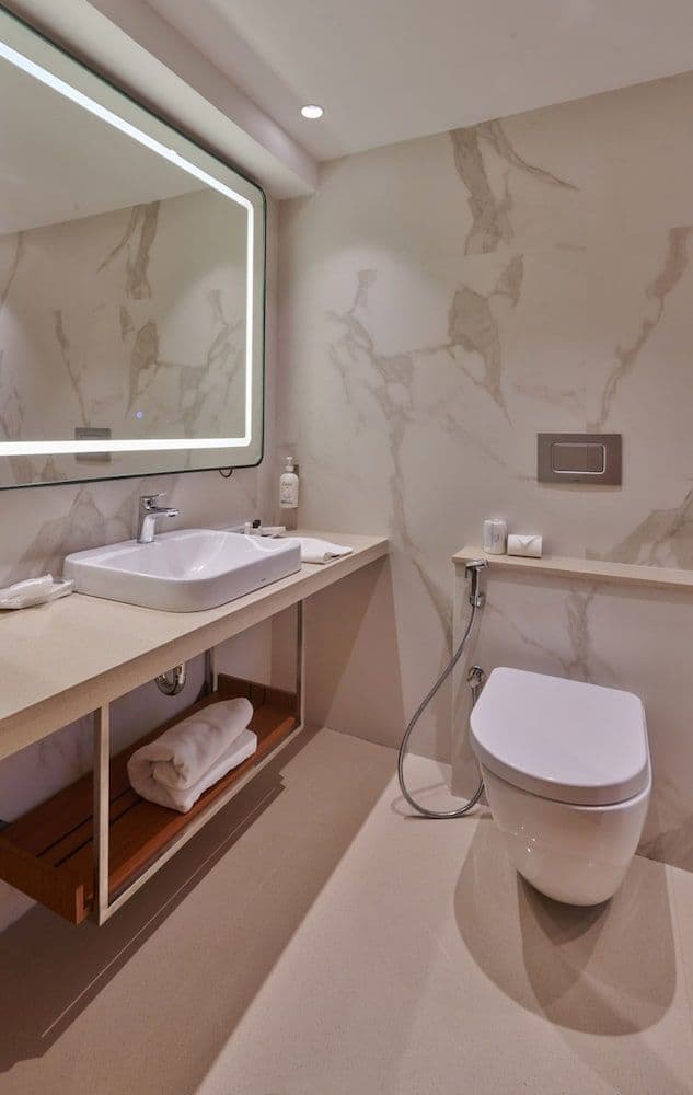 Executive Room, 1 Double or 2 Twin Beds