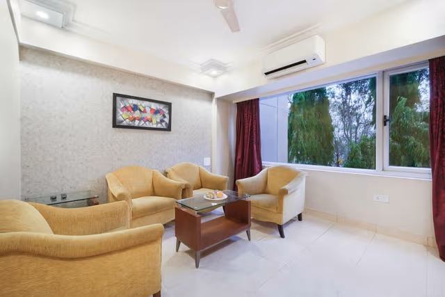 Suite, 1 Queen Bed
