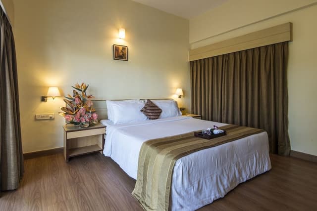 Semi Deluxe Room