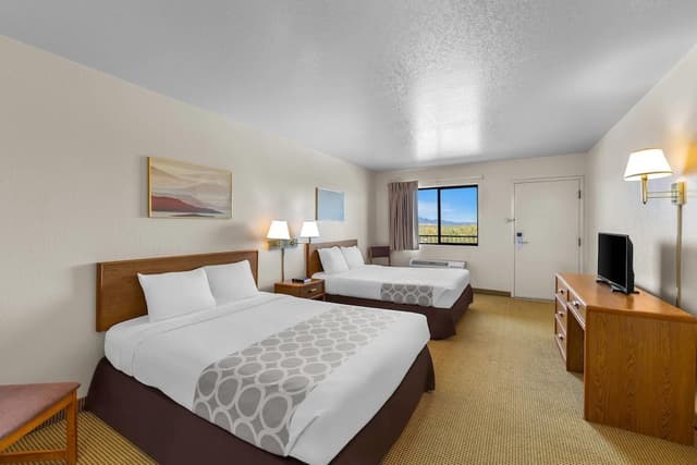 Standard Room, 2 Queen Beds, Non Smoking