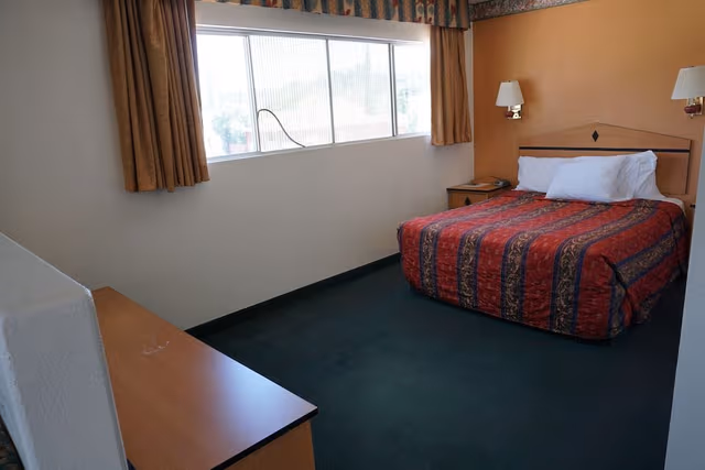 Business Suite, 1 King Bed