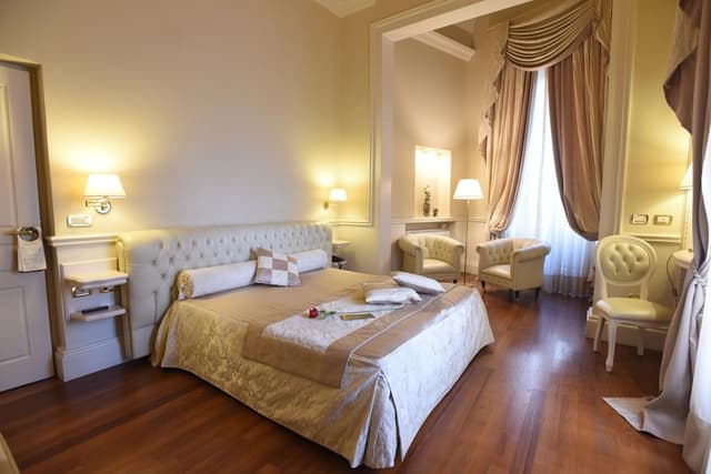 Superior Double Room, City View
