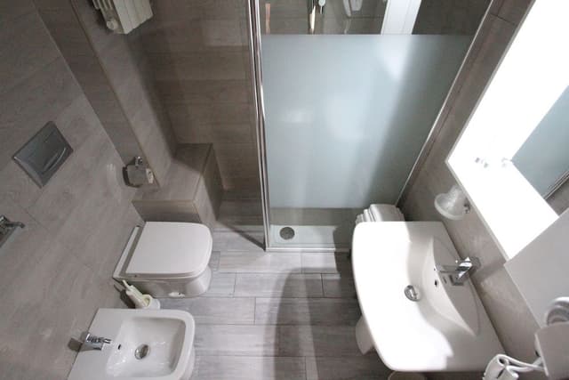Economy Triple Room
