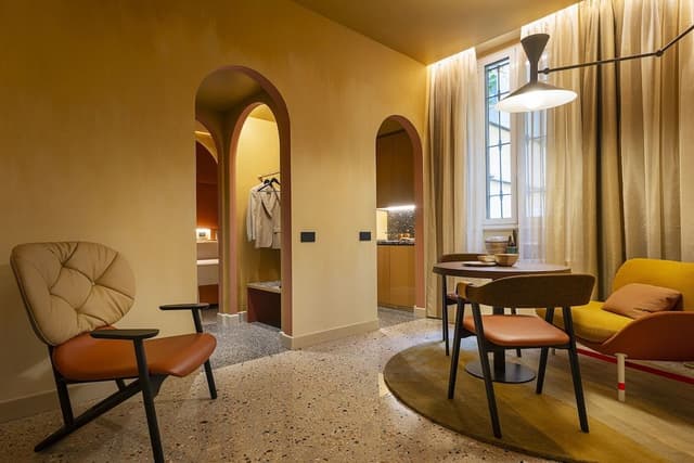 Nesting Private Suite
