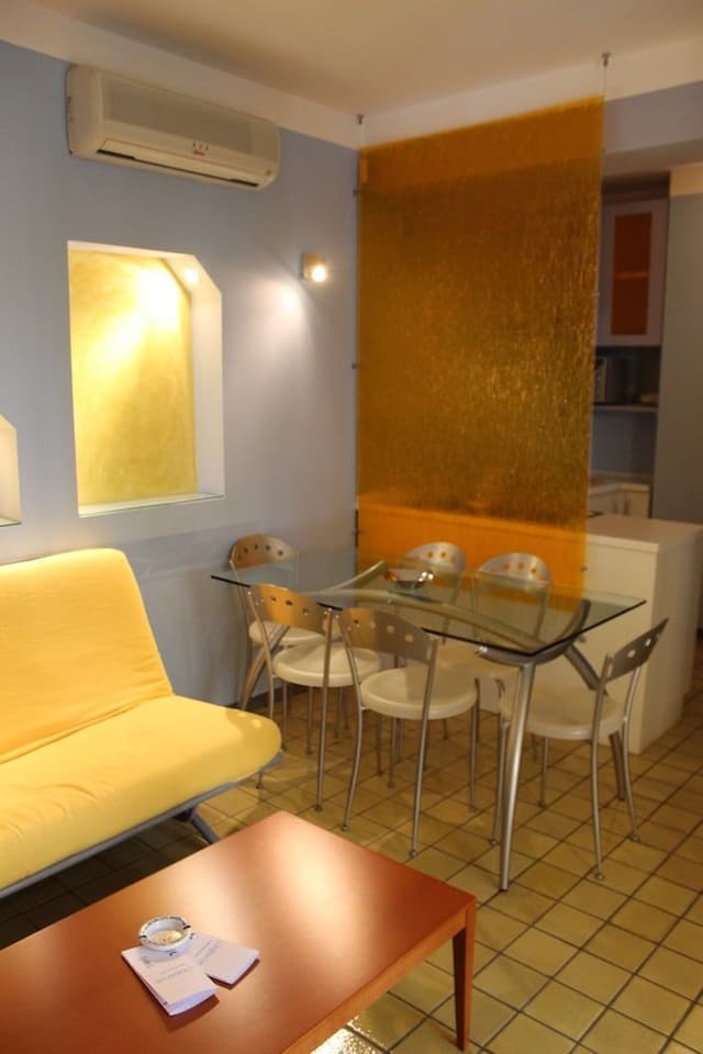 Apartment, Kitchen