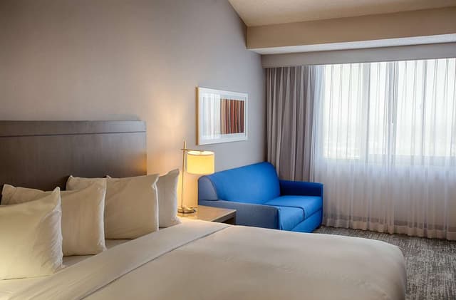 KING BED DELUXE - COMPLIMENTARY WIFI