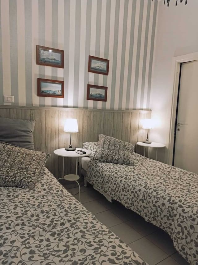 Standard Double or Twin Room, 1 Double or 2 Twin Beds, Ensuite, Courtyard Area