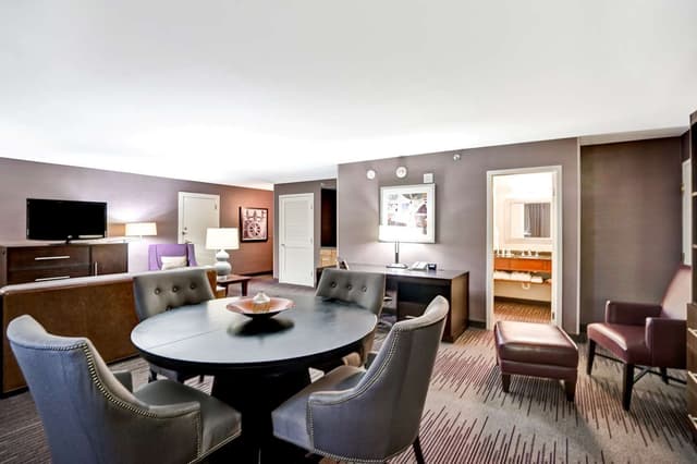1 KING LARGE SUITE WITH SEPARATE LIVING ROOM