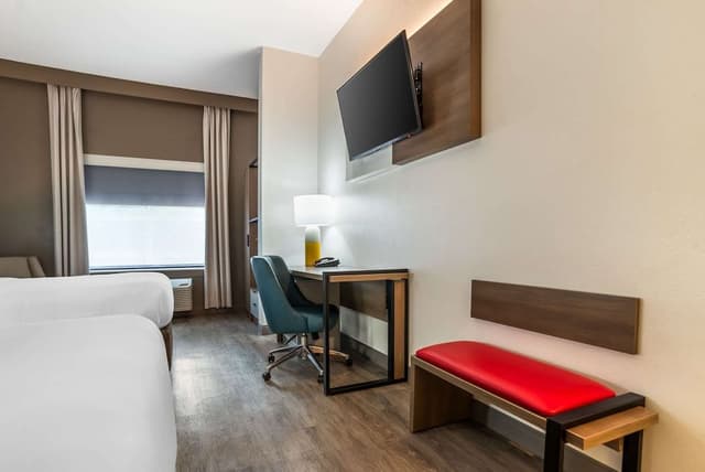 Room, 2 Queen Beds, Accessible, Non Smoking