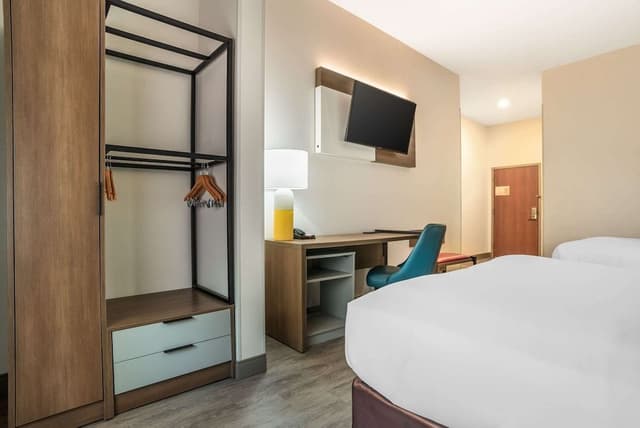 Room, 2 Queen Beds, Accessible, Non Smoking