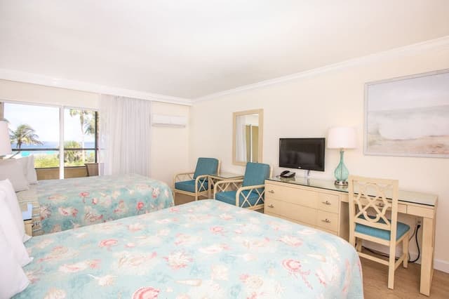 Room, 2 Queen Beds, Balcony, Bay View (Waterview)