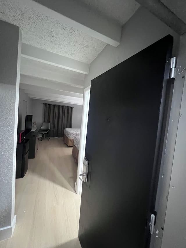 Basic Room, 2 Queen Beds, Non Smoking