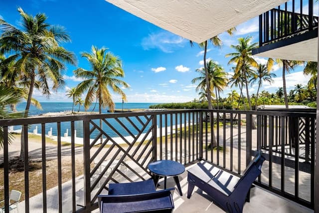 ADA Ocean View King Suite